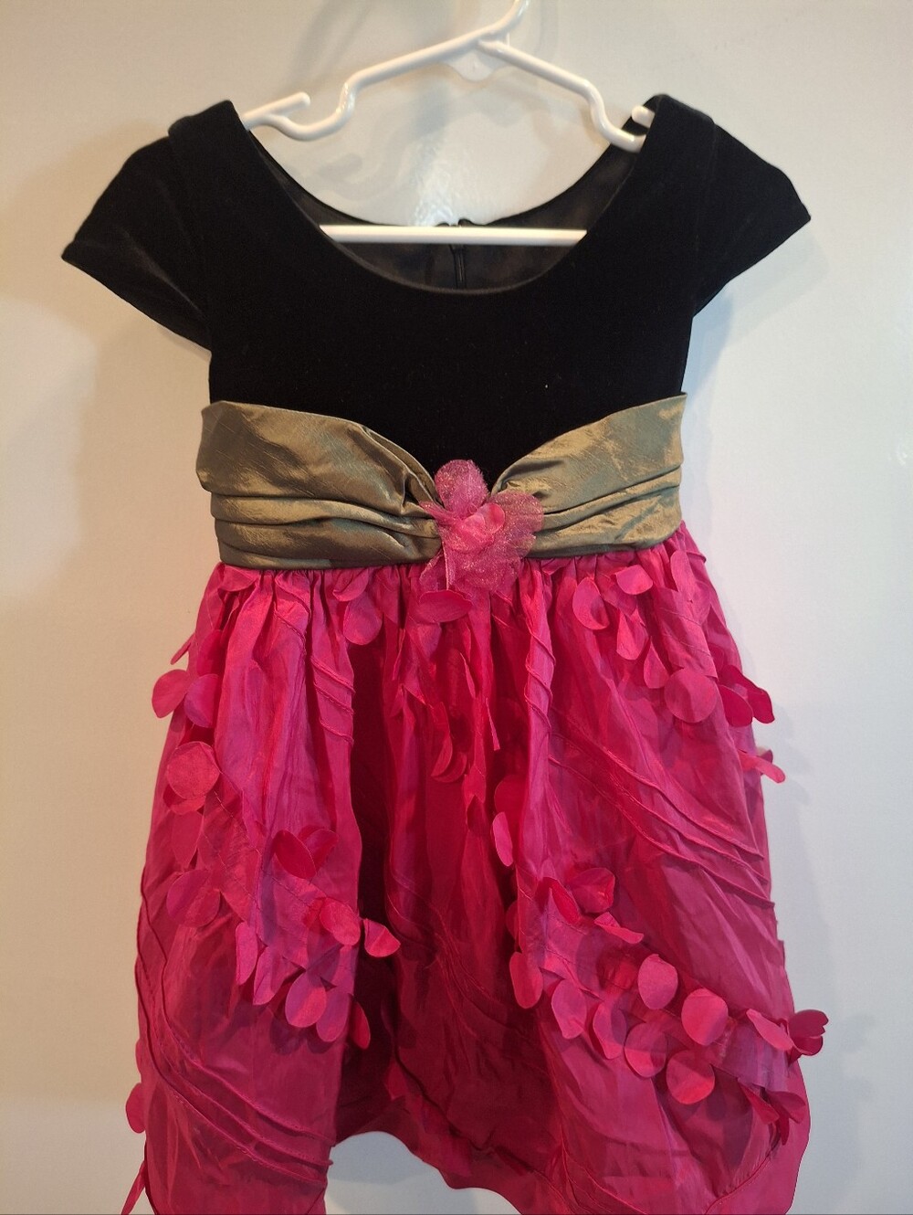 iris & ivy Black, Hot Pink & Gold Petal-Accent Party Dress